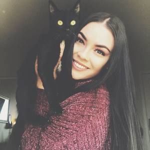 Meet your Posher, Vanessa